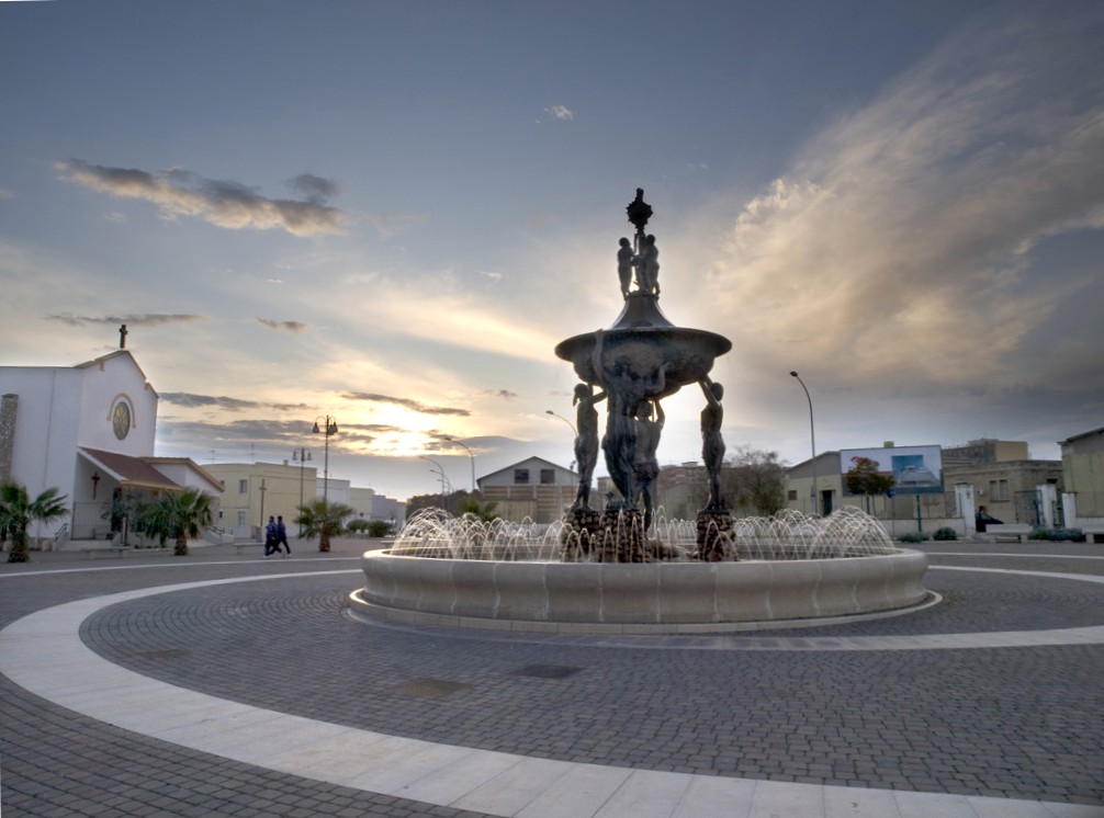 Cinco Continentes Award: segundo pantalones cortos de selección en Manfredonia,it